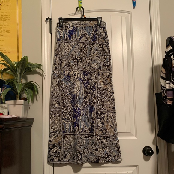 Maxi skirt - Picture 1 of 2